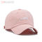 100%の綿は5つのパネルの野球帽縁のピンクのスポーツの帽子58cmを曲げた